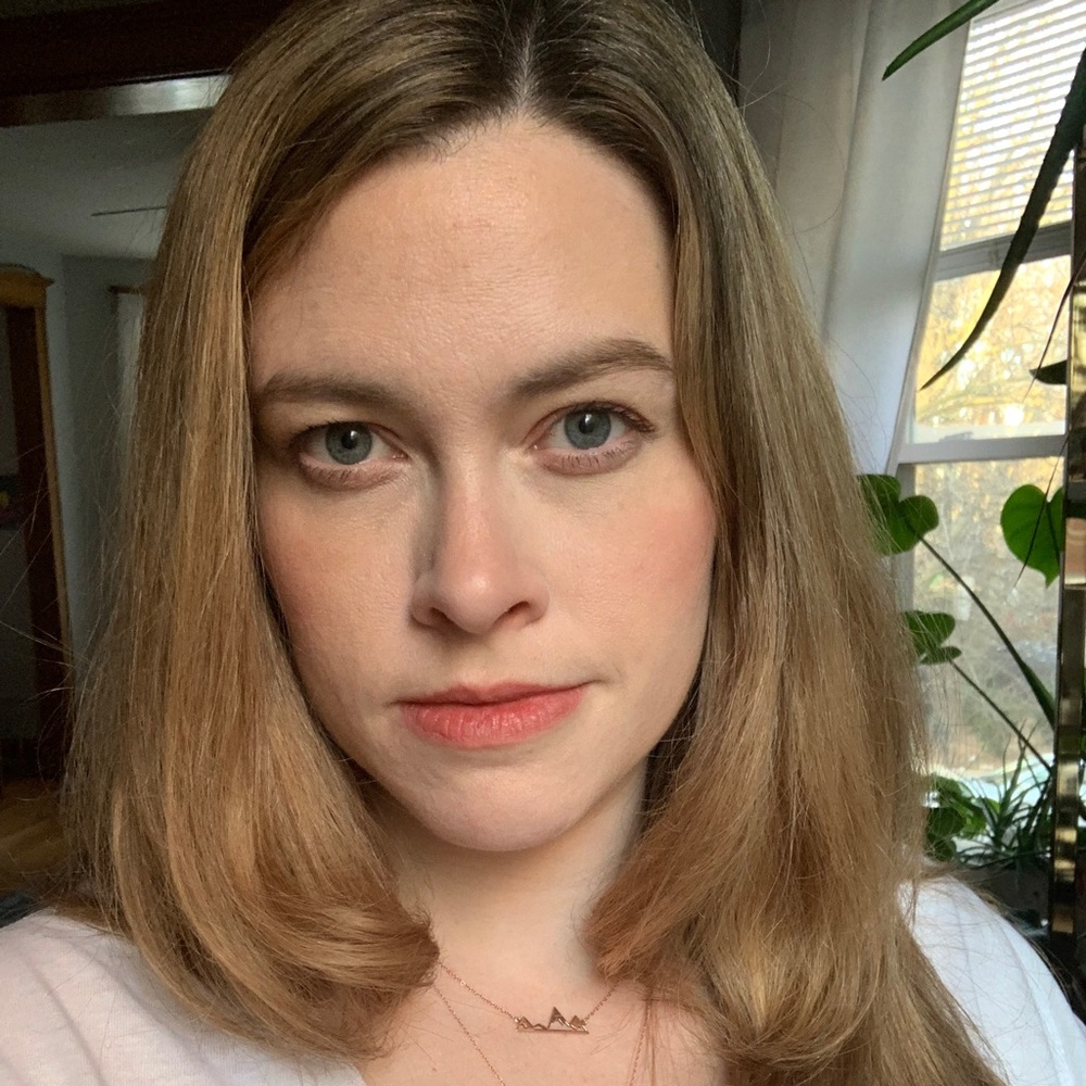 Meet your Posher, Laura